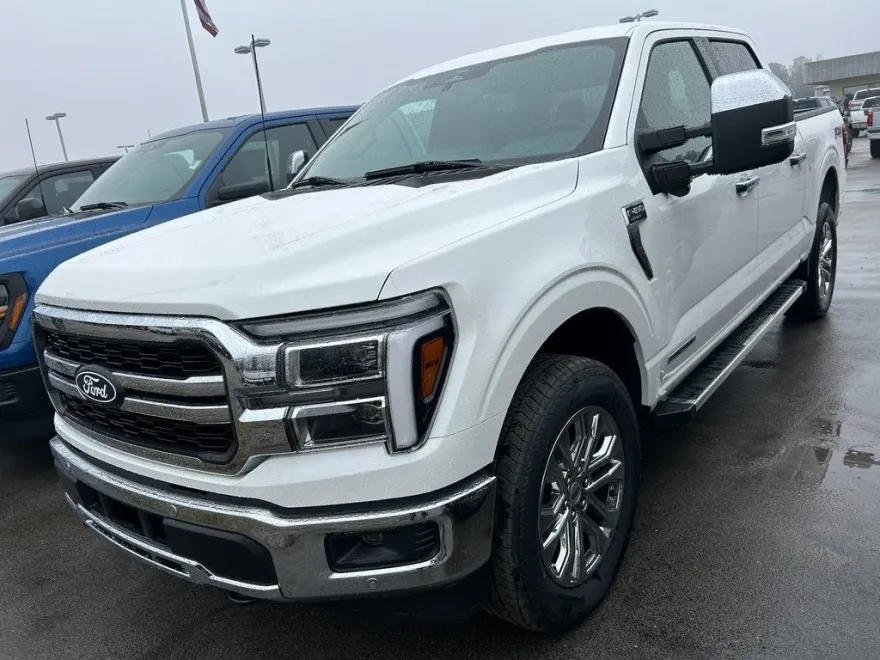 2025 Ford F-150 Lariat photo 1