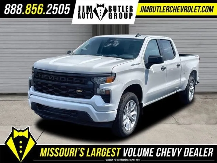 2025 Chevrolet Silverado 1500 Custom photo 1