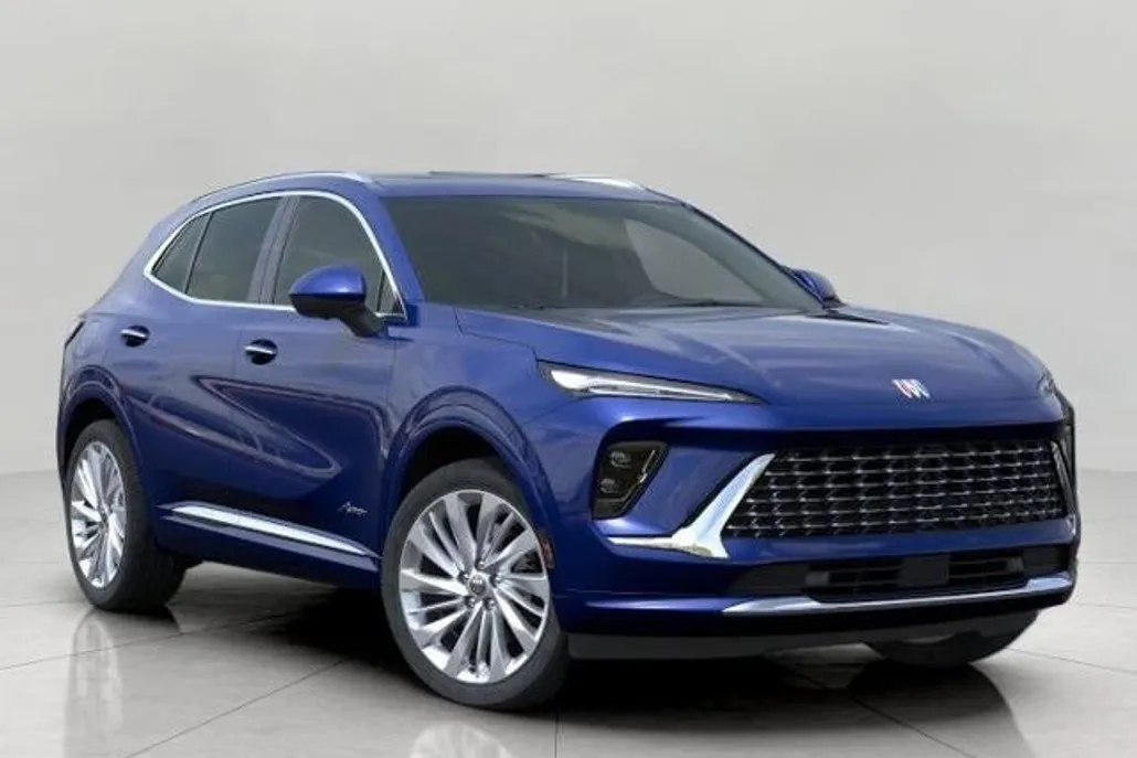 2025 Buick Envision Avenir photo 1
