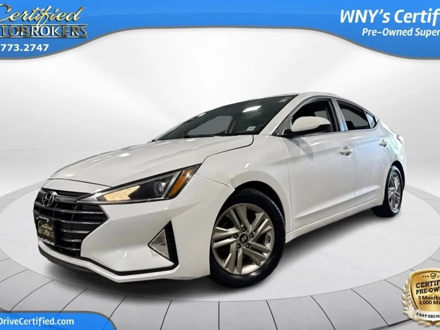 2019 Hyundai Elantra SEL photo 1