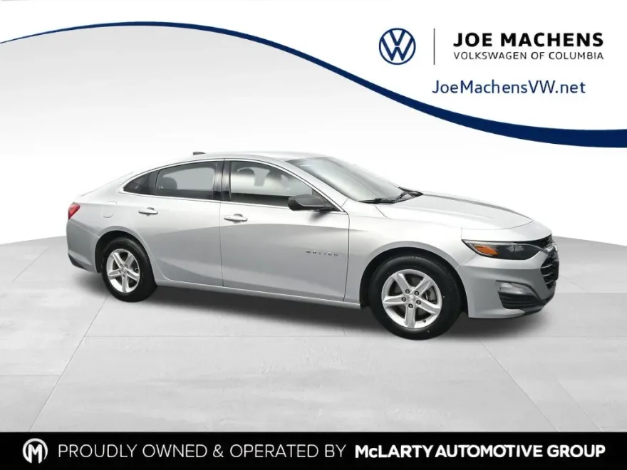 2020 Chevrolet Malibu LS photo 1
