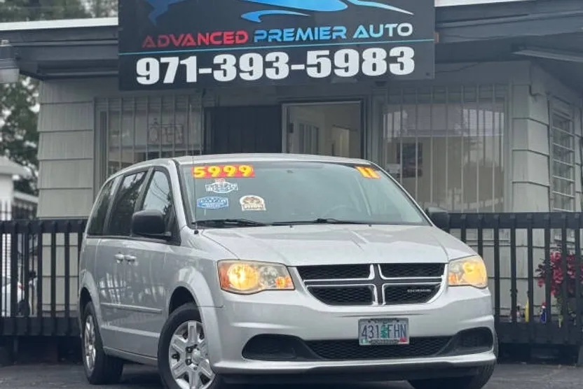 2011 Dodge Grand Caravan Express photo 1