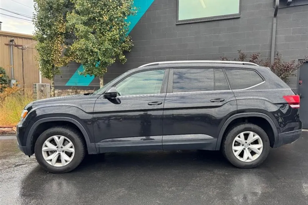 2018 Volkswagen Atlas V6 SE photo 1
