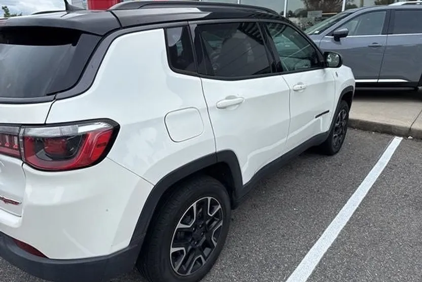 2020 Jeep Compass Trailhawk photo 1