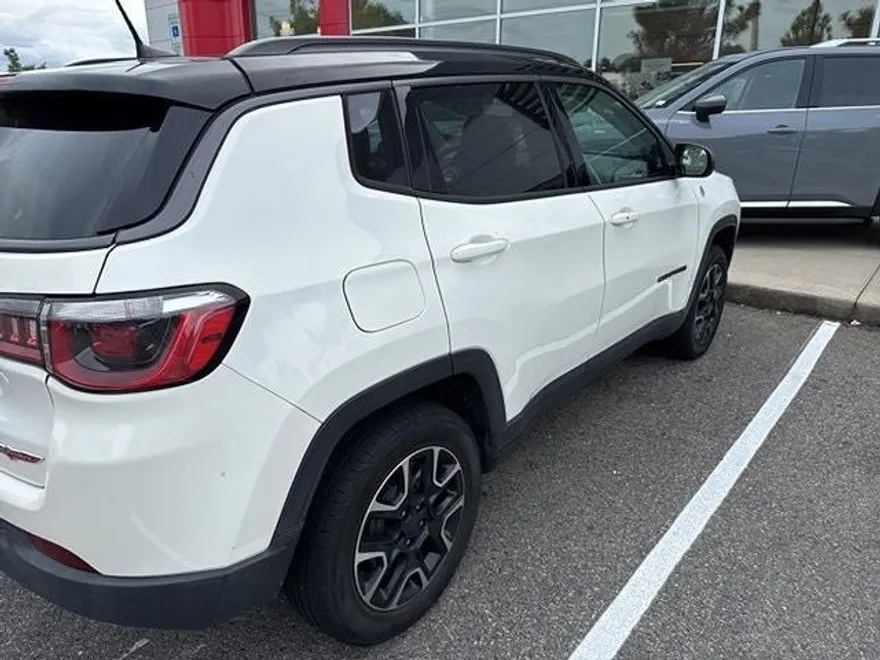 2020 Jeep Compass Trailhawk photo 1