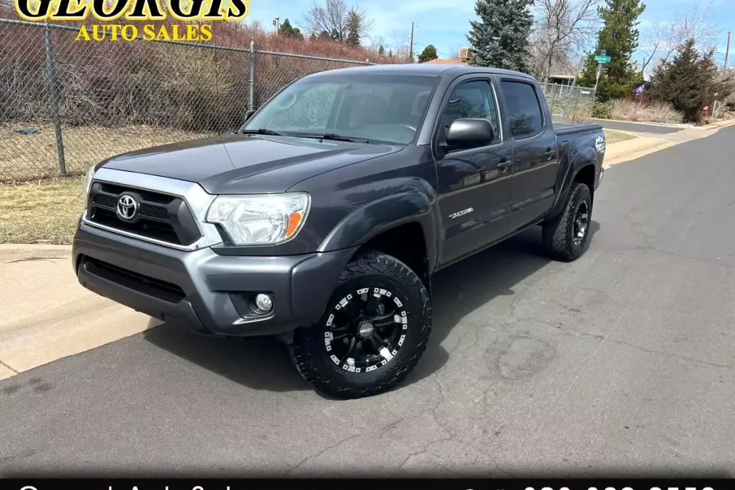 2015 Toyota Tacoma Double Cab photo 1