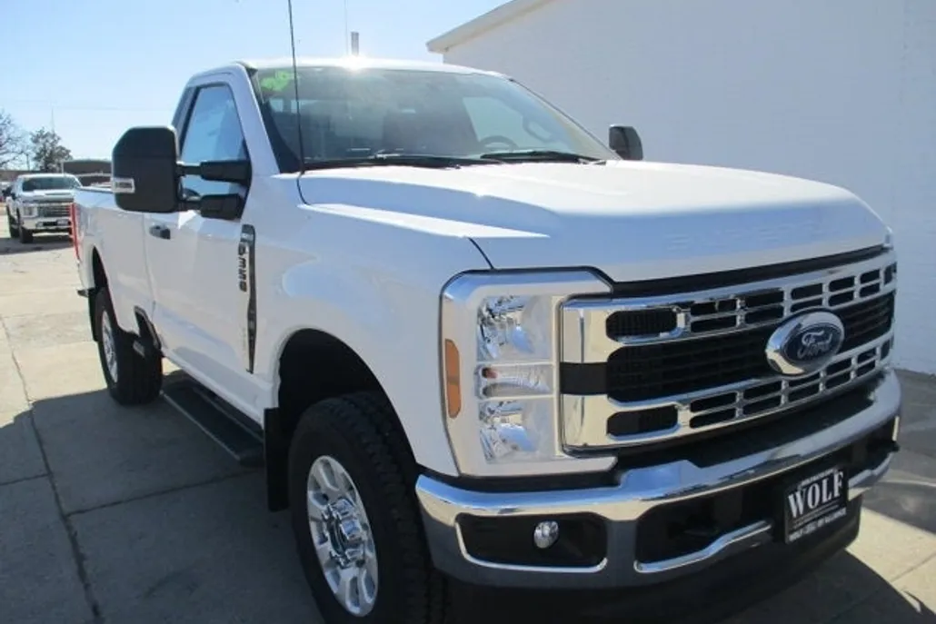 2024 Ford F-350 XL photo 1