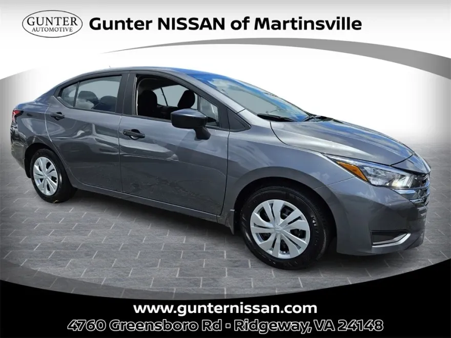 2025 Nissan Versa 1.6 S photo 1