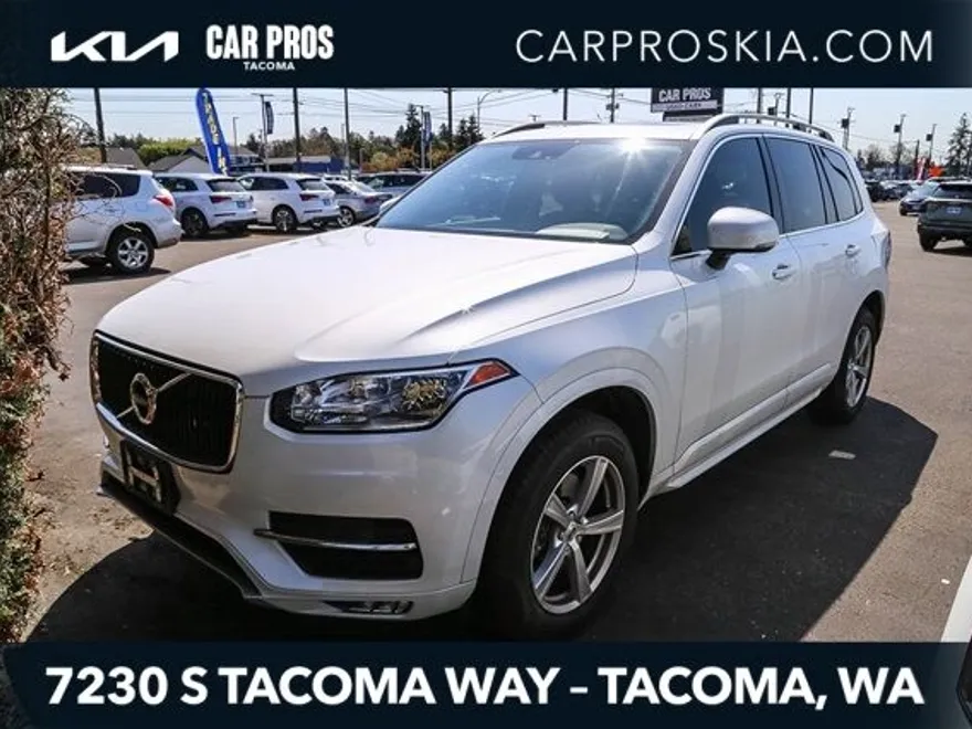 2016 Volvo XC90 T5 Momentum photo 1