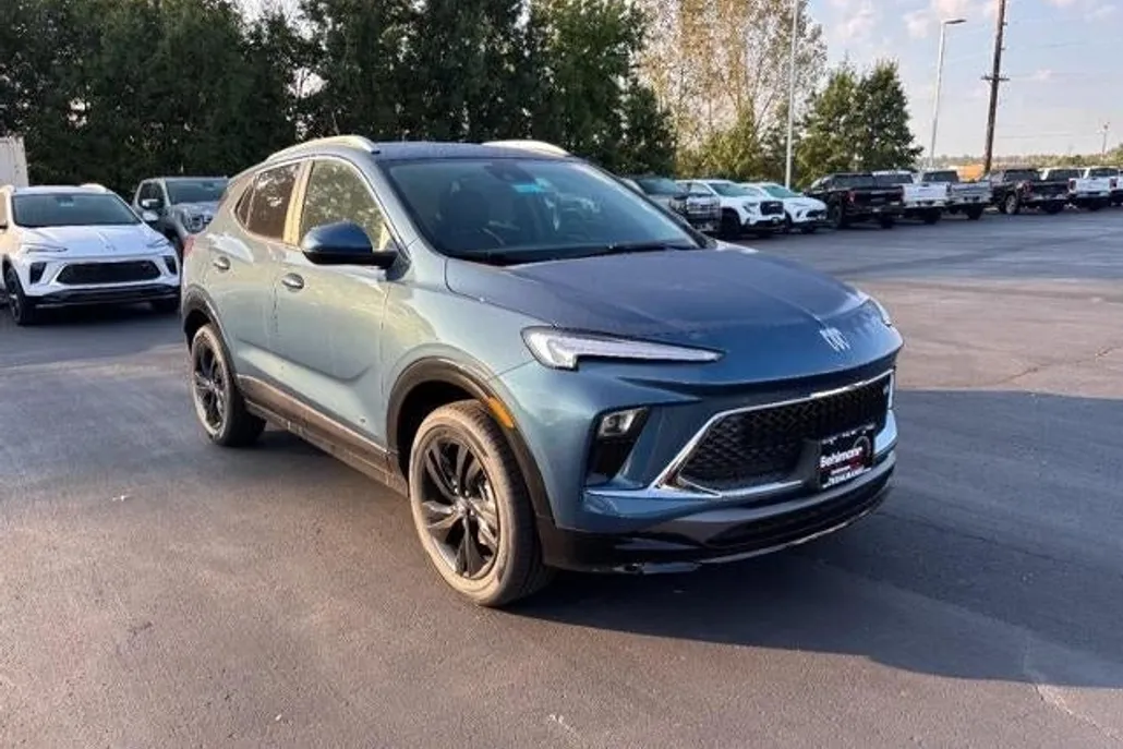 2026 Buick Encore GX Sport Touring photo 1