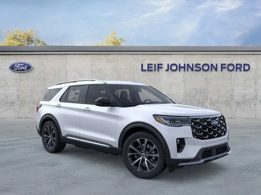 2025 Ford Explorer Platinum photo 1