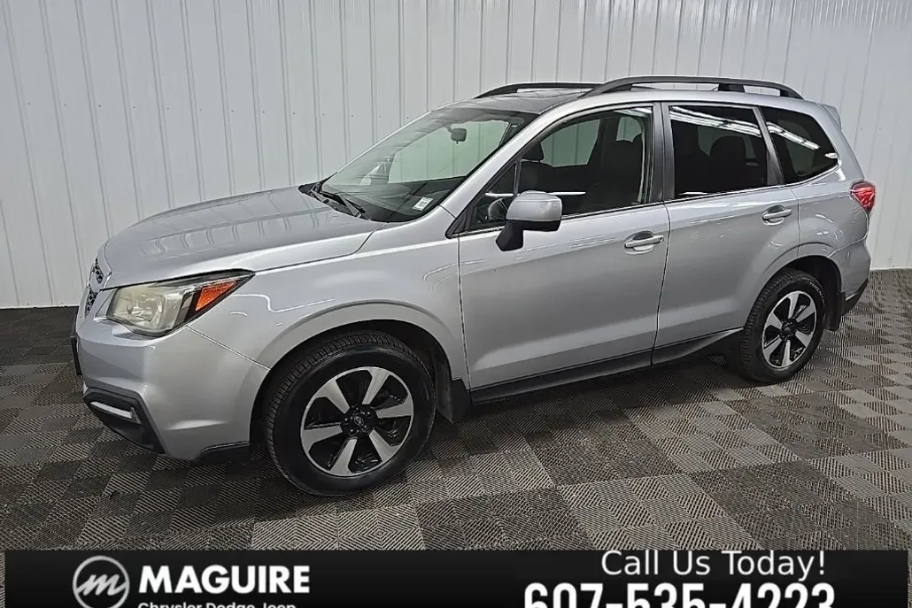 2017 Subaru Forester 2.5i Limited photo 1