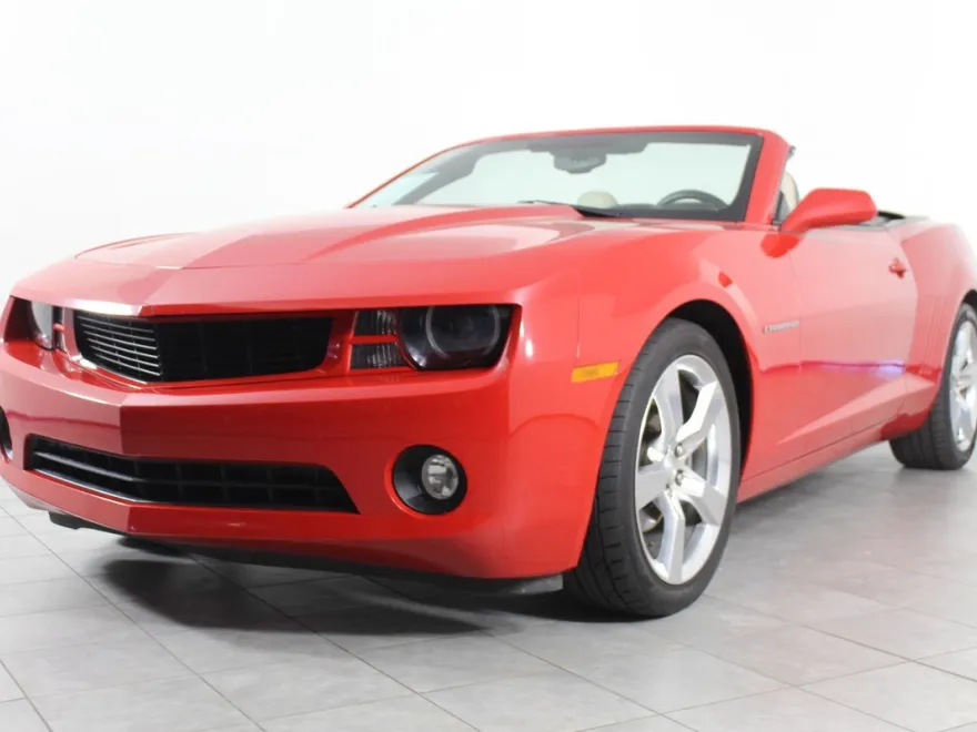 2011 Chevrolet Camaro 2LT photo 1