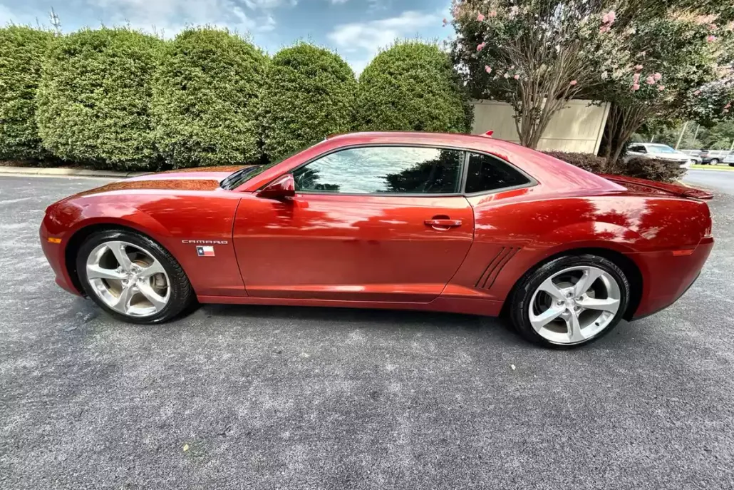 2014 Chevrolet Camaro 2LT photo 1
