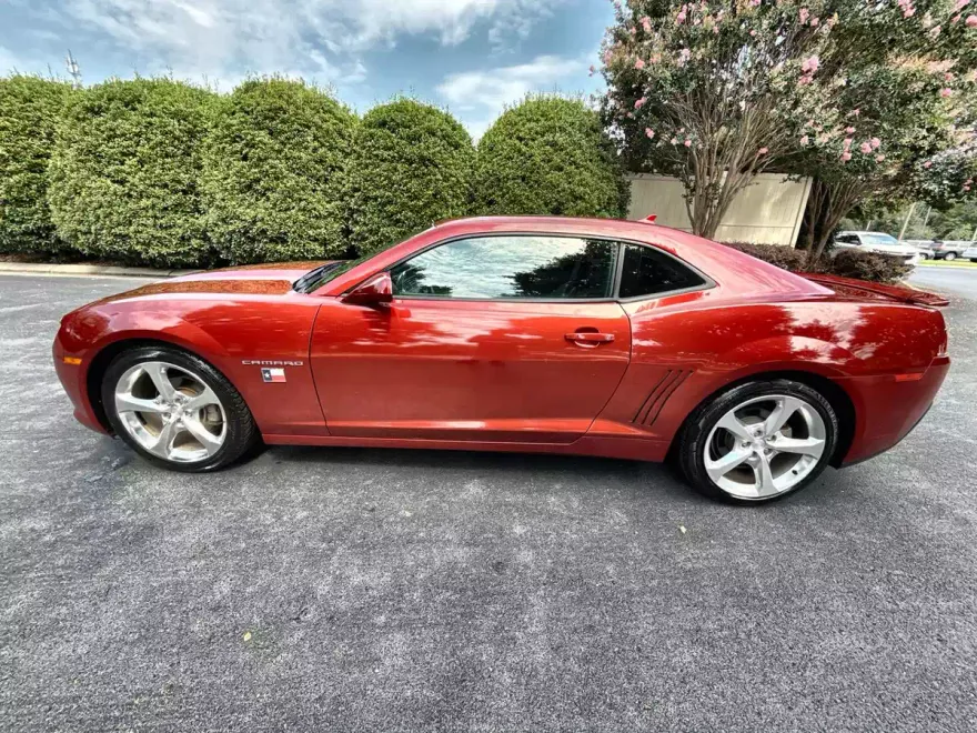 2014 Chevrolet Camaro 2LT photo 1