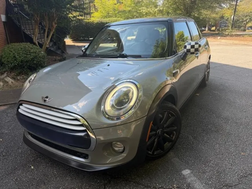 2015 Mini Cooper 4 Door Hardtop photo 1