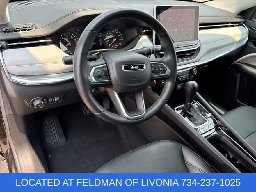 2022 Jeep Compass Limited photo 1