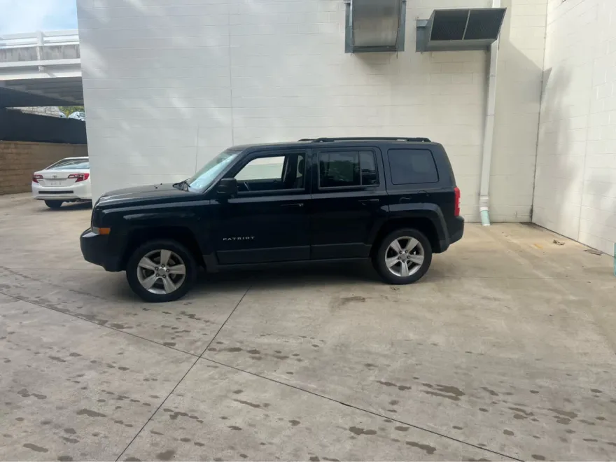 2014 Jeep Patriot Latitude photo 1
