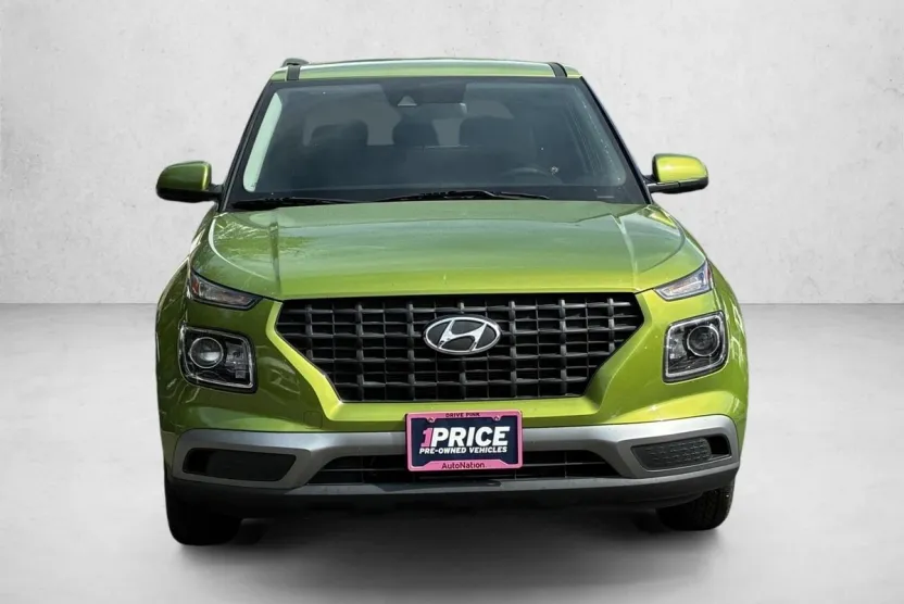 2022 Hyundai Venue SE photo 1