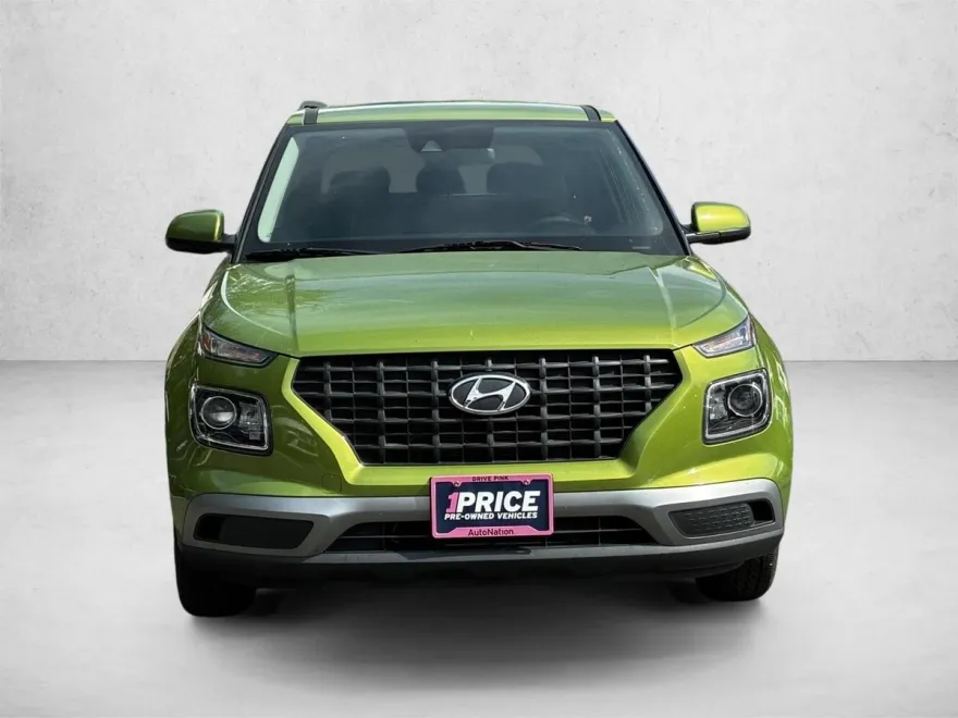 2022 Hyundai Venue SE photo 1