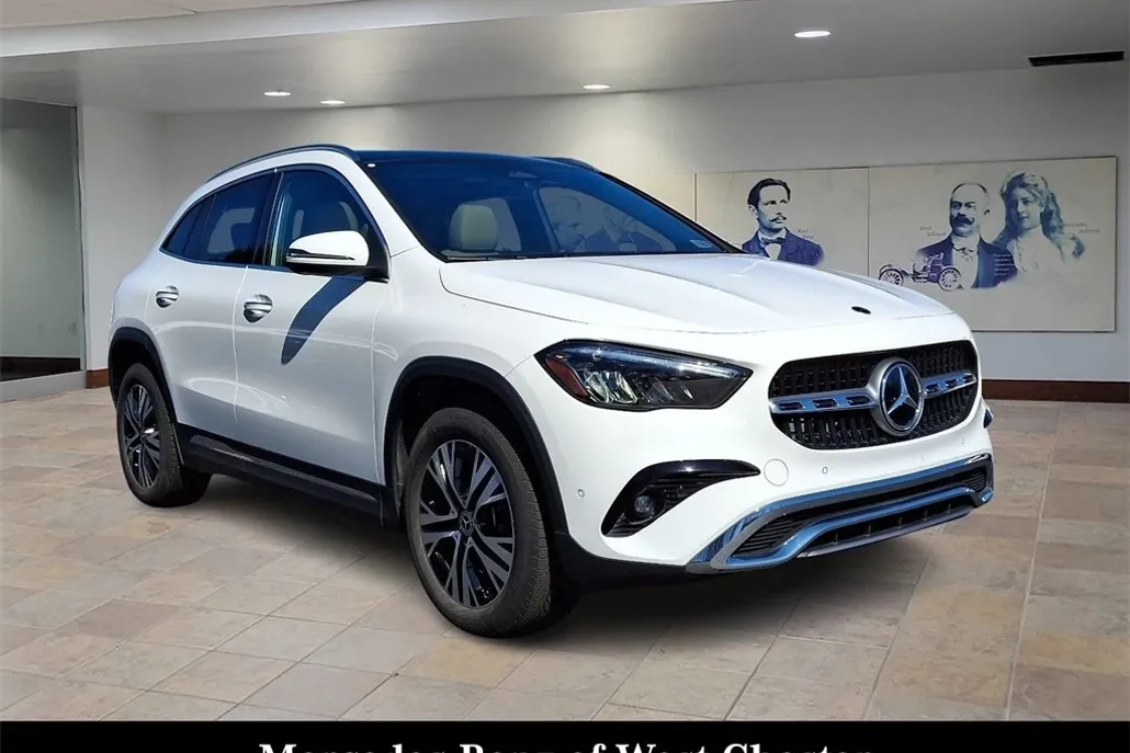 2025 Mercedes Benz GLA 250 4MATIC photo 1