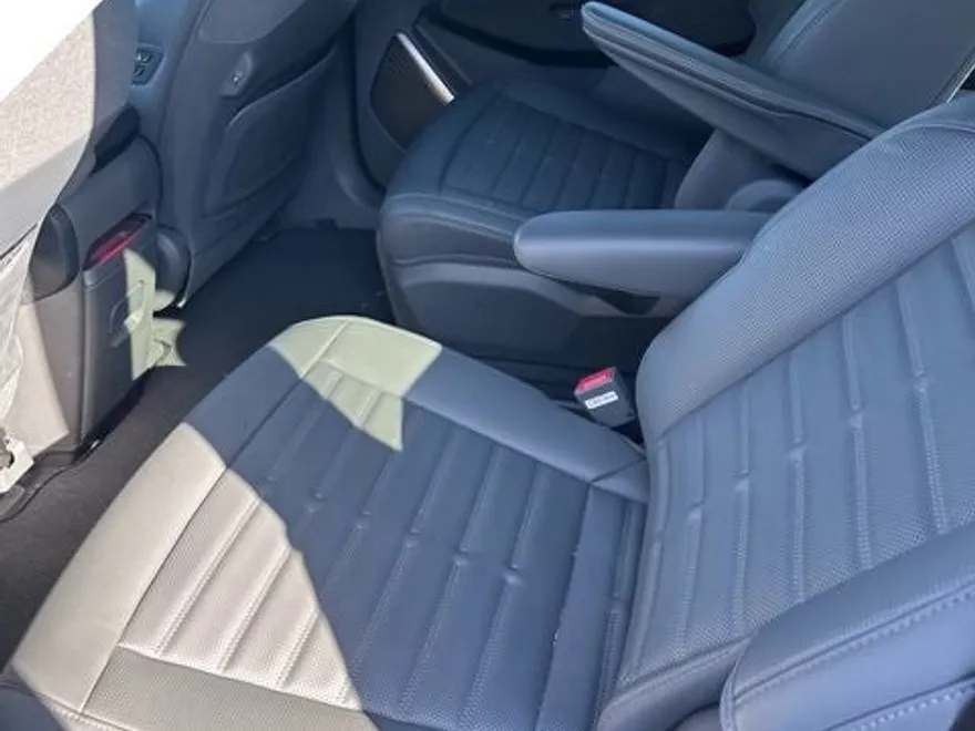 2024 Kia EV9 Land photo 1
