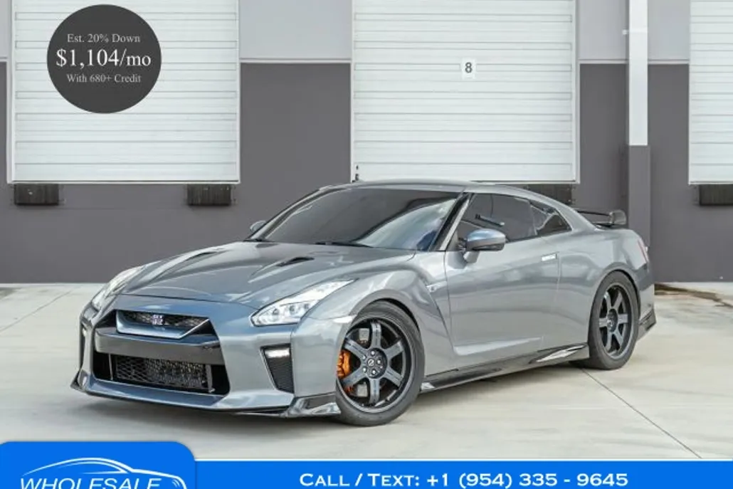 2014 Nissan GT-R Black Edition photo 1