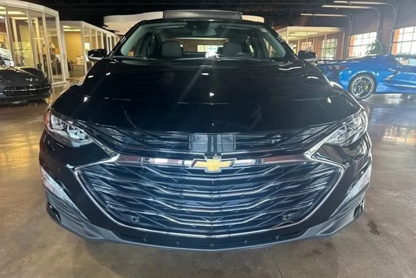 2022 Chevrolet Malibu Premier photo 1