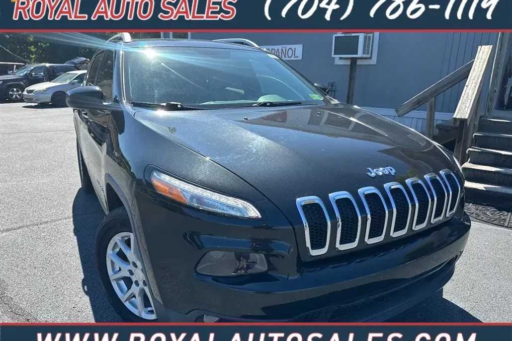 2016 Jeep Cherokee Latitude photo 1