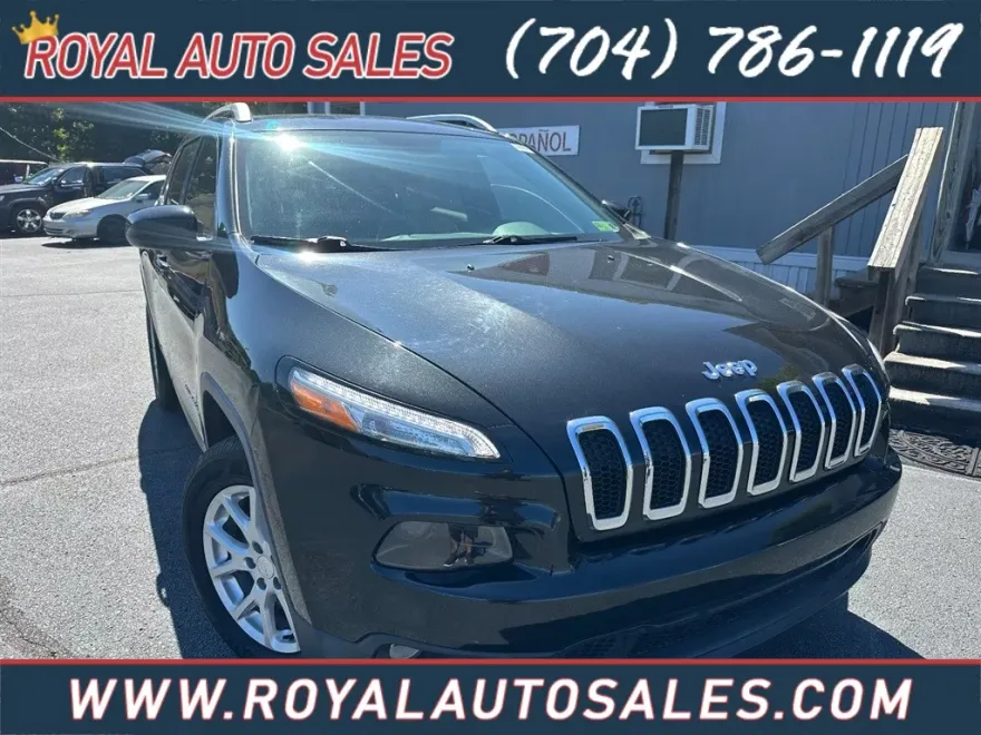 2016 Jeep Cherokee Latitude photo 1