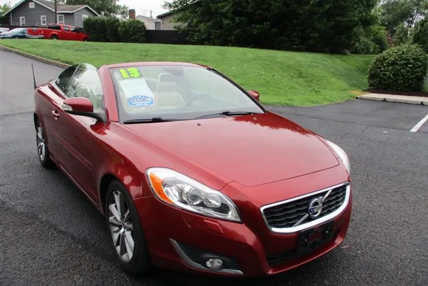 2013 Volvo C70 T5 photo 1