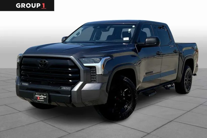 2023 Toyota Tundra SR5 CrewMax photo 1
