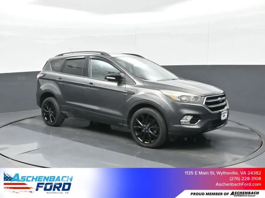 2017 Ford Escape Titanium photo 1