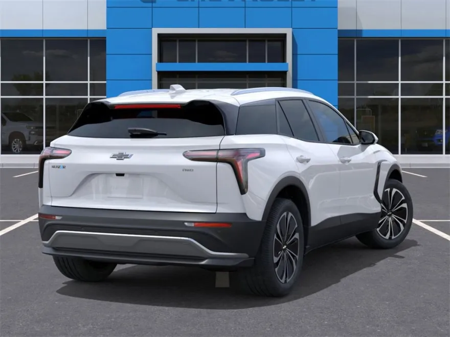 2026 Chevrolet Blazer EV photo 1
