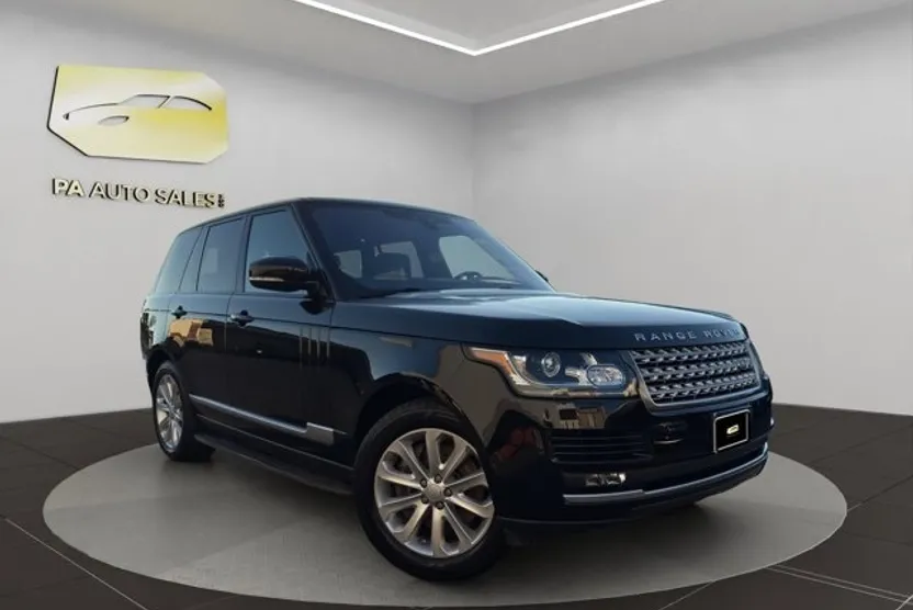 2017 Land Rover Range Rover HSE photo 1