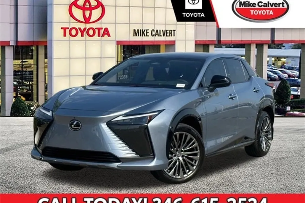 2023 Lexus RZ 450e Luxury photo 1