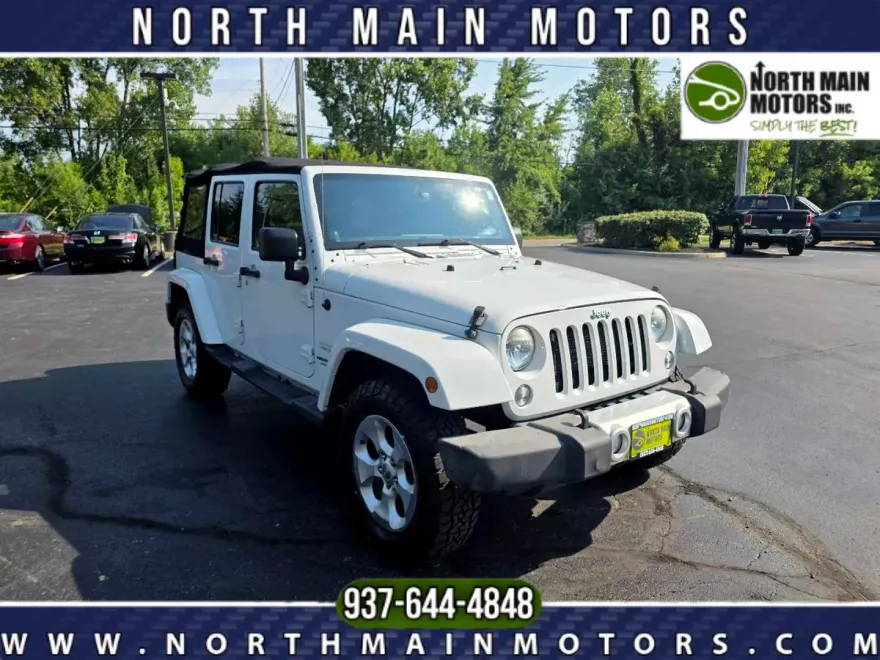 2014 Jeep Wrangler Unlimited Sahara photo 1