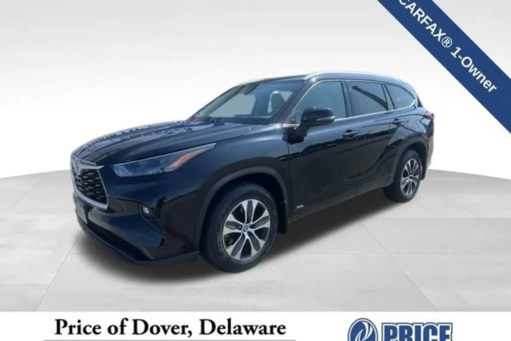 2022 Toyota Highlander XLE photo 1