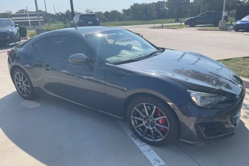 2017 Subaru BRZ Limited photo 1