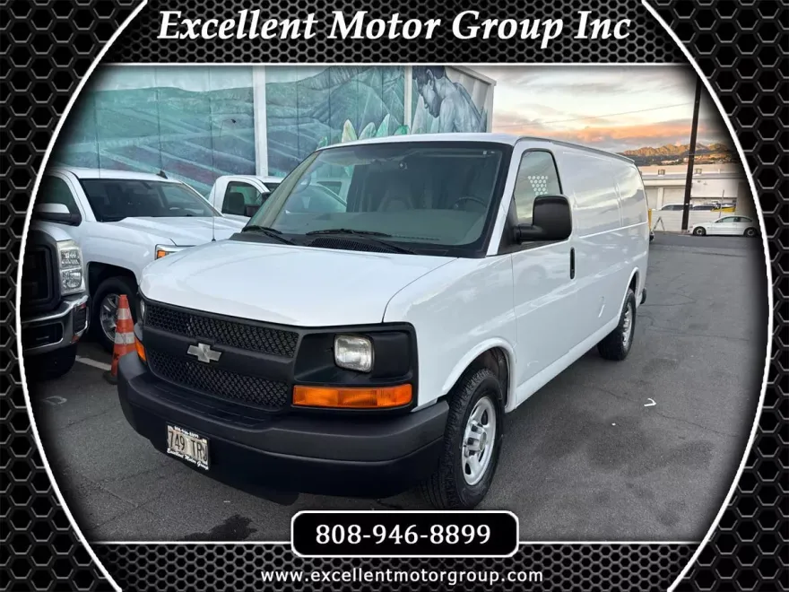 2004 Chevrolet Express Cargo Van 1500 photo 1