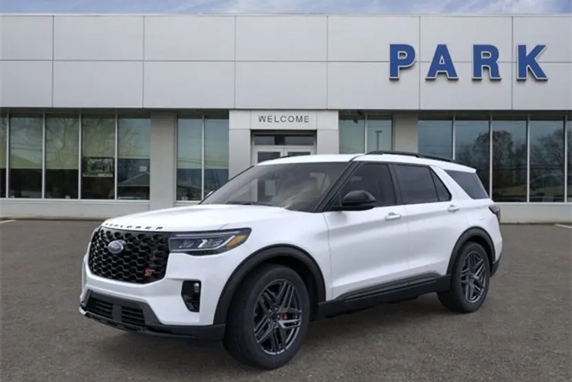 2025 Ford Explorer ST photo 1