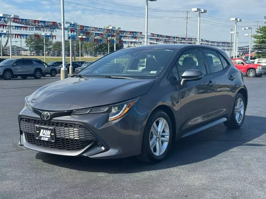 2021 Toyota Corolla SE photo 1