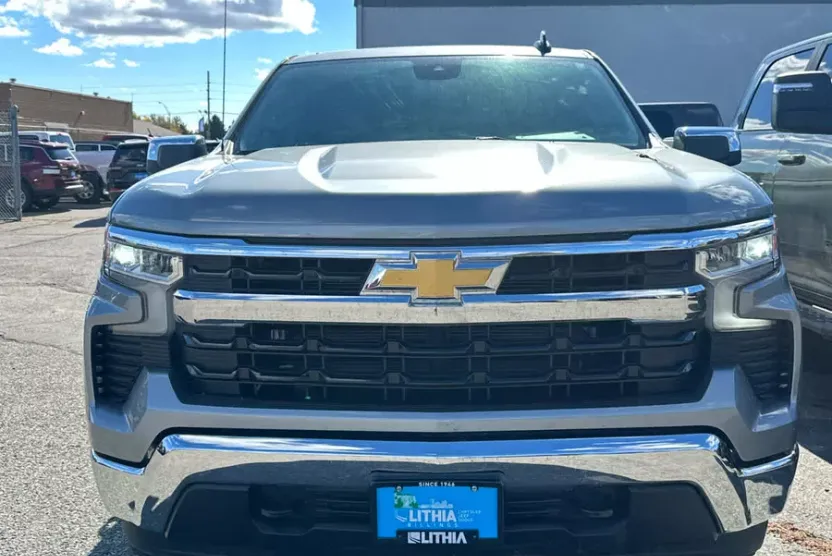2023 Chevrolet Silverado 1500 photo 1