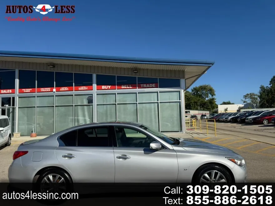 2015 Infiniti Q50 photo 1