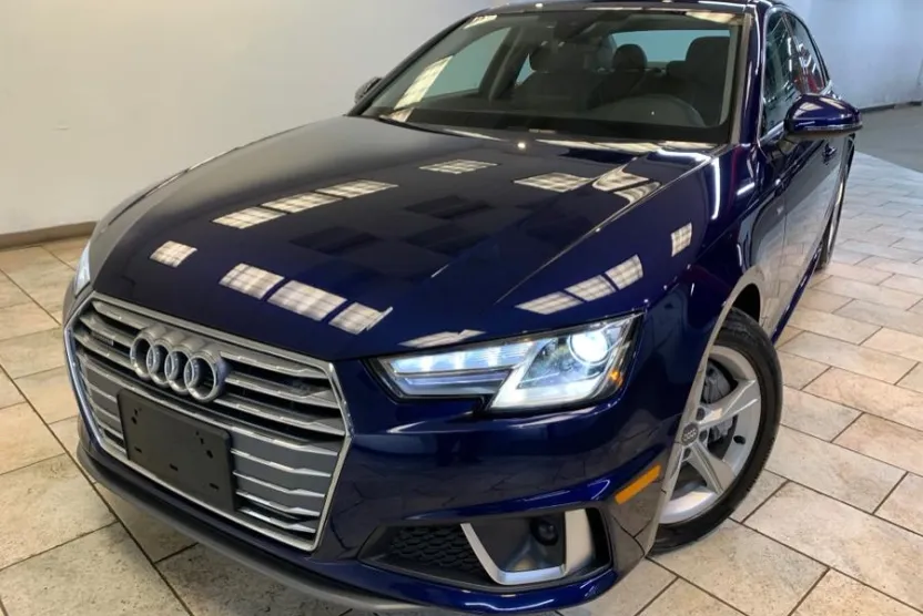 2019 Audi A4 Premium 45 TFSI Quattro photo 1