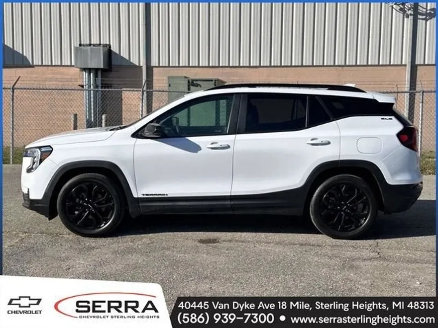 2022 Gmc Terrain SLE photo 1