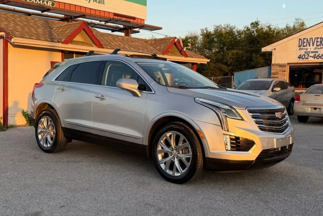 2019 Cadillac XT5 Luxury Sport photo 1