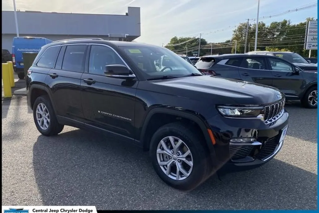 2022 Jeep Grand Cherokee Limited photo 1