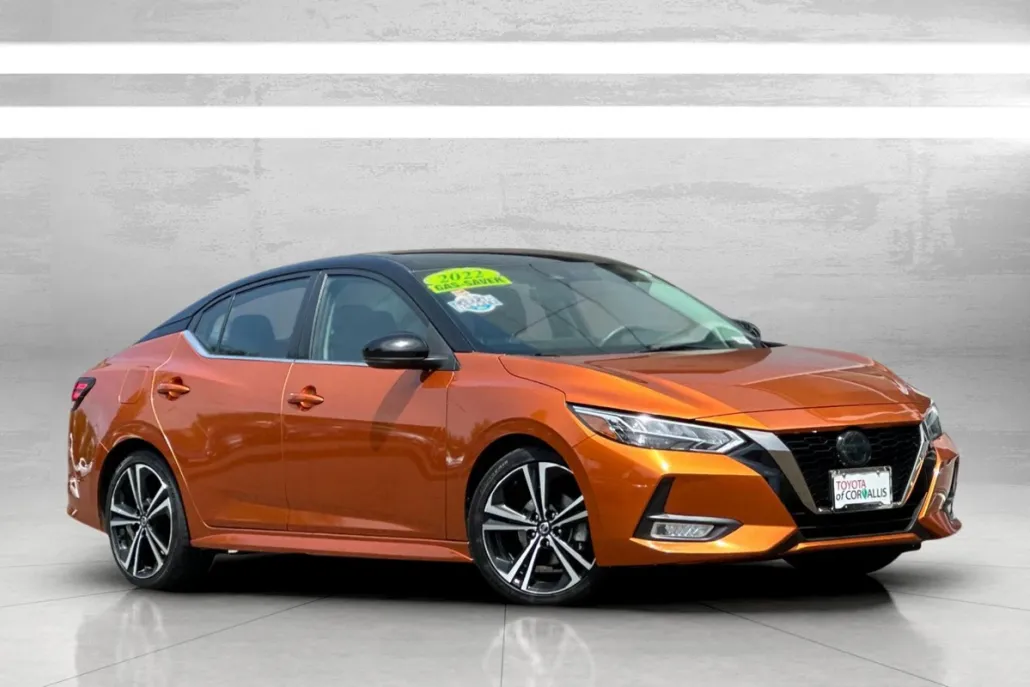 2022 Nissan Sentra SR photo 1