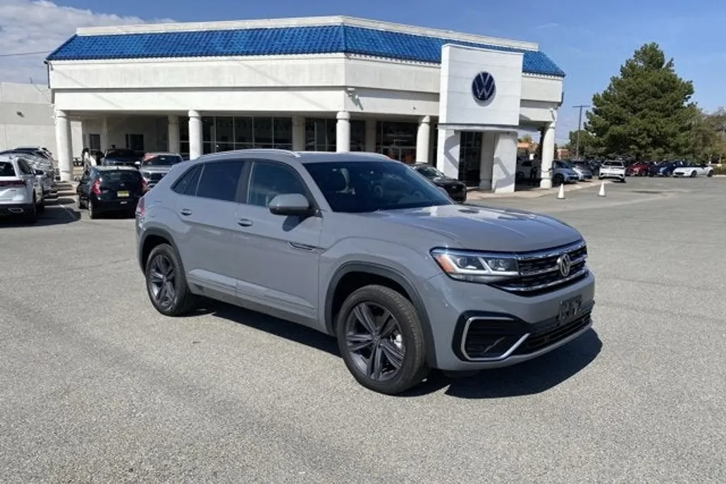 2021 Volkswagen Atlas Cross Sport V6 SE Technology R-Line photo 1